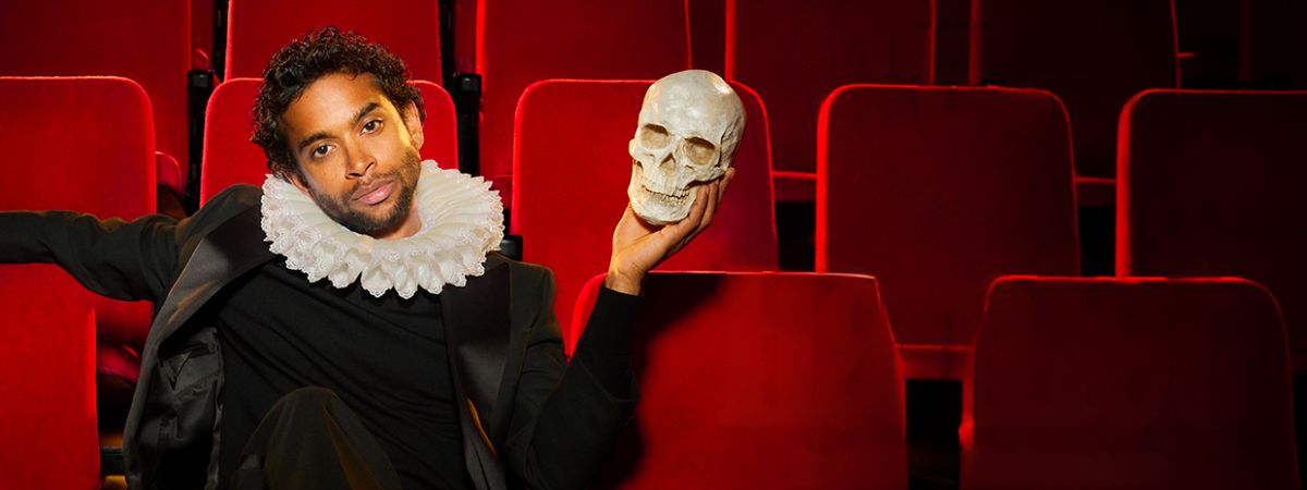 Hiran Abeysekera in Hamlet