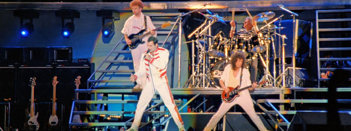 Queen the band on stage 